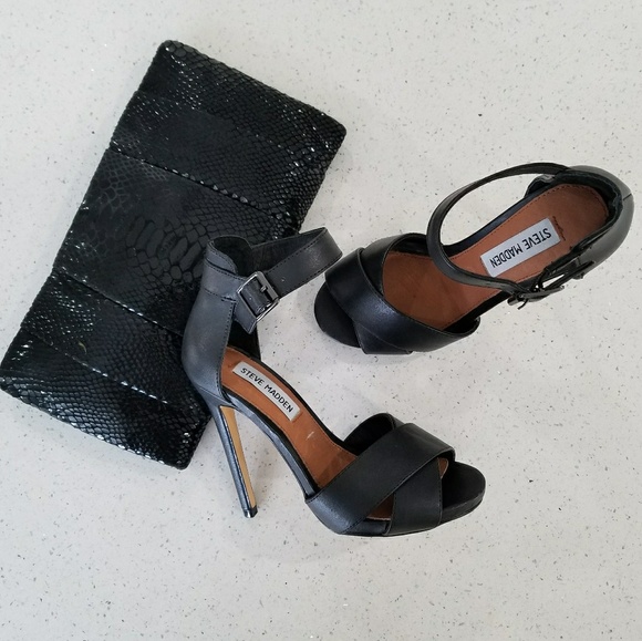 Steve Madden Shoes - Steve Madden Ankle Strap Heels NWOT ❤️ V-Day Sale